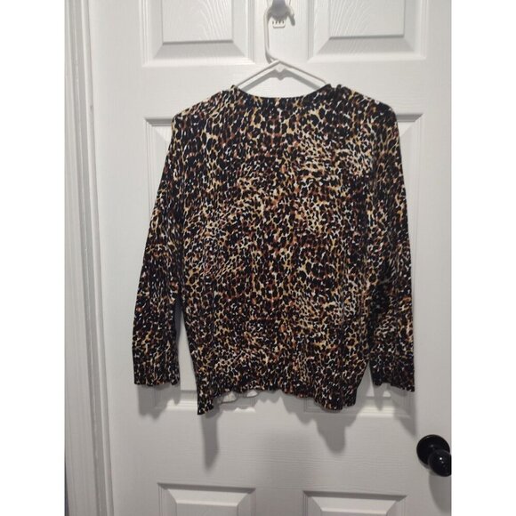 Cable And Gauge Size MediumCardigan Leopard Print Button Up Sweater animal print - Picture 2 of 13